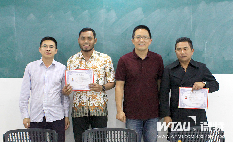 稀罕事兒，外國人來微特學技術！