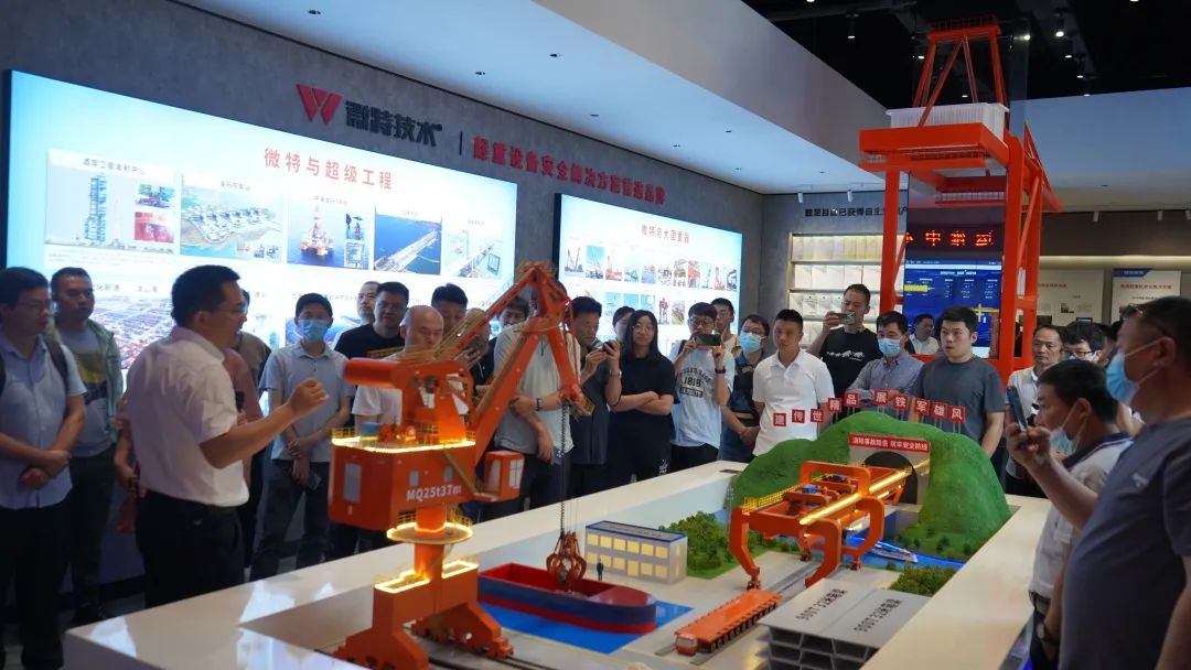 微特承辦的兩項(xiàng)國家標(biāo)準(zhǔn)宣貫會(huì)在宜昌順利召開 20.jpg