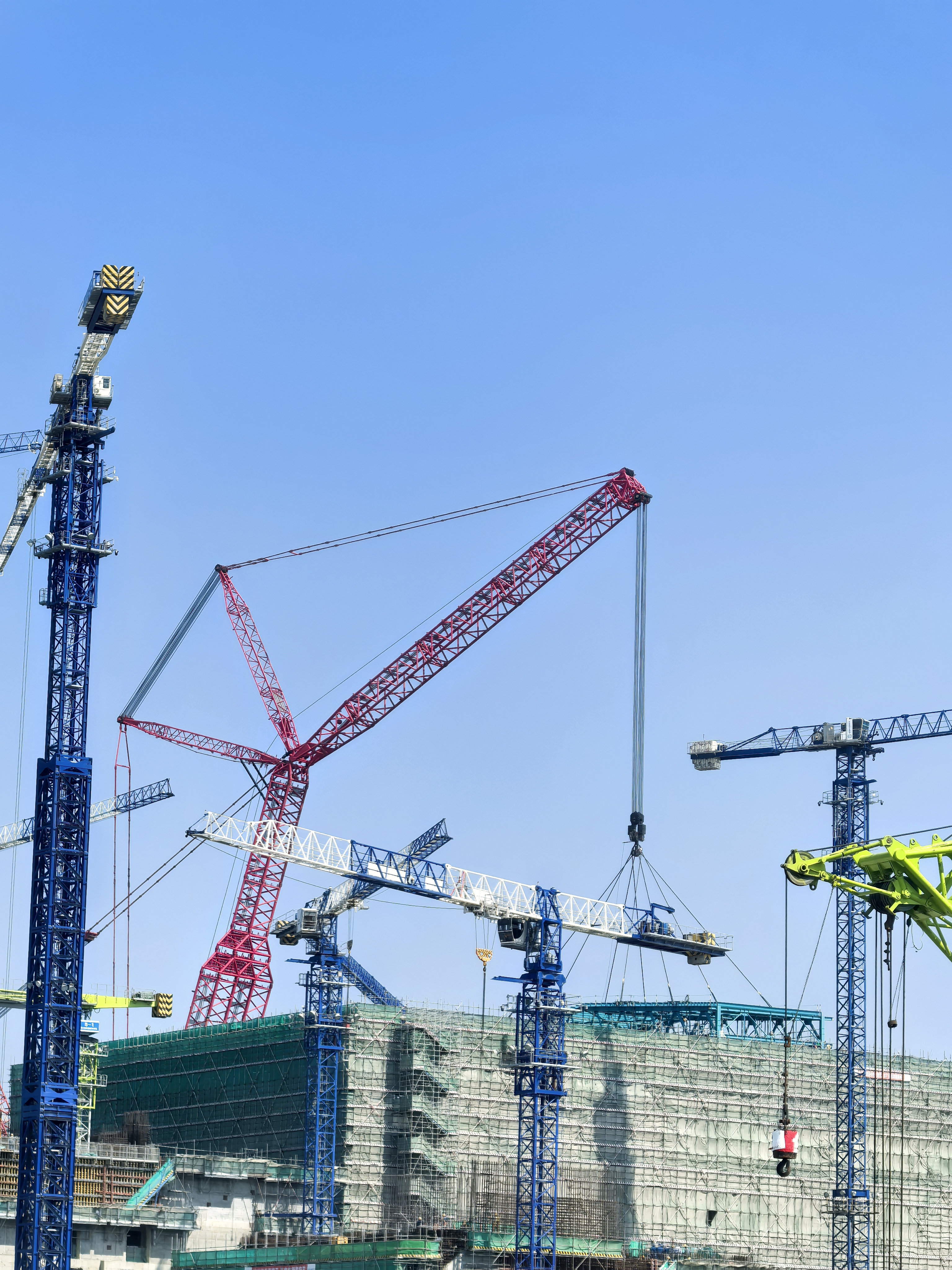 微特汽車吊智能安全監(jiān)測(cè)解決方案