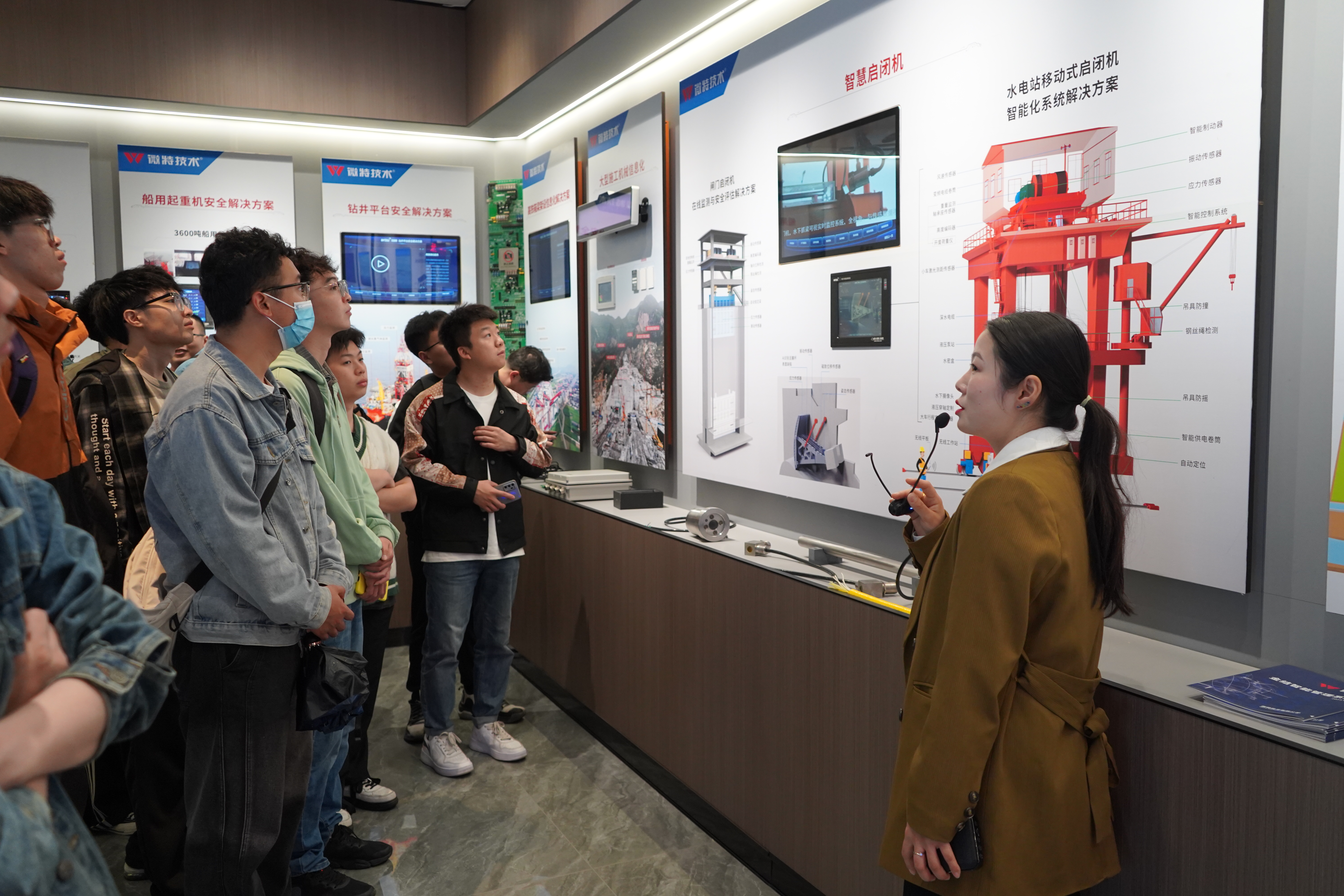 2025微特故事⑦ | “做的是工作，攢的是本事！”在工作中磨練出我的“萬(wàn)能”實(shí)力