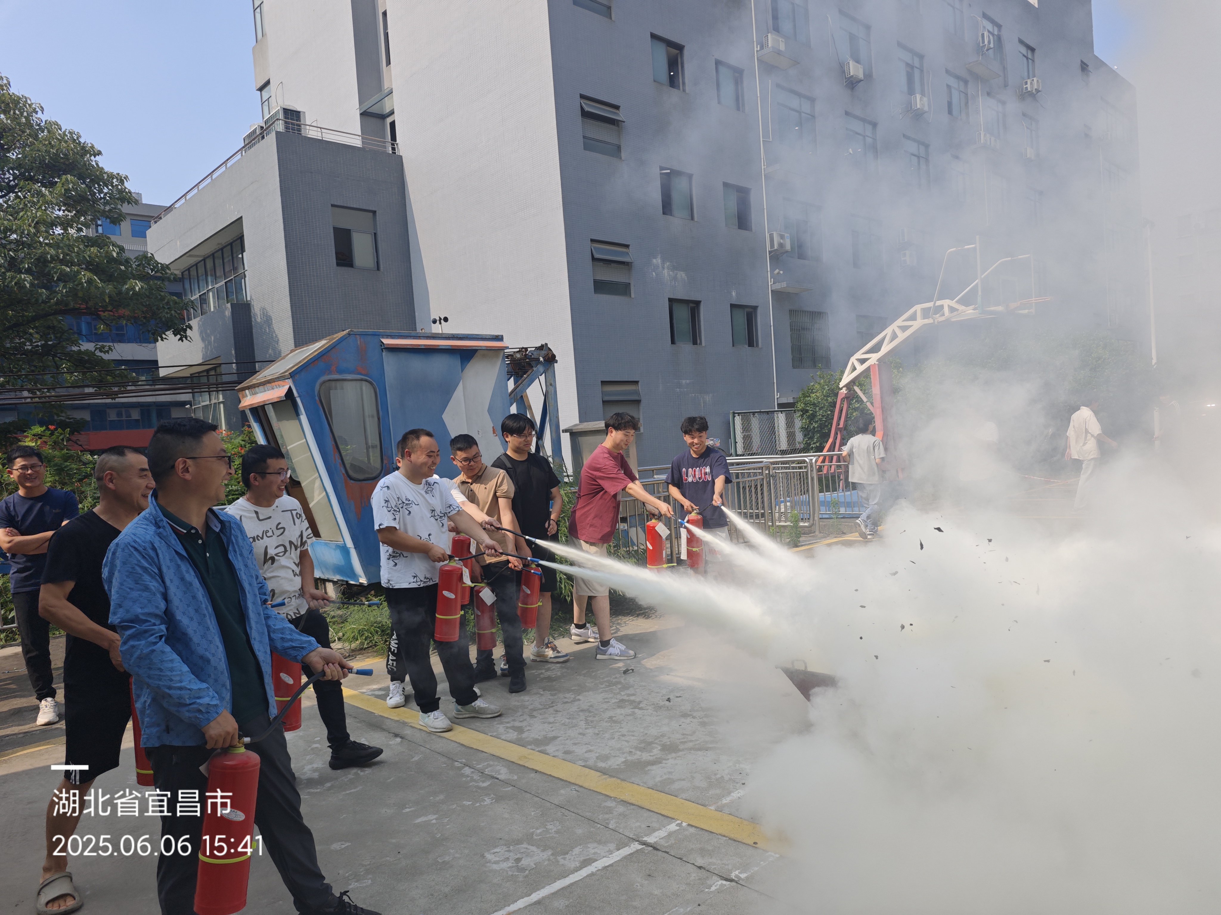 安全駐心間！微特開(kāi)展消防安全培訓(xùn)演練